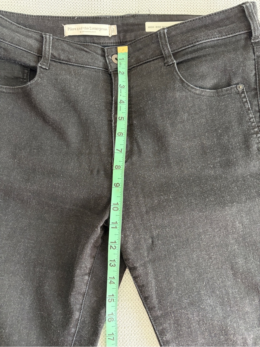 Pilcro High-Rise Skinny Jeans in Washed Black